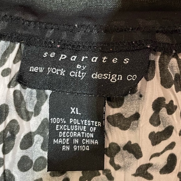 Separates by New York City Design Women’s‎    X Large Blouse Black/Gray w/Lace - Picture 2 of 5